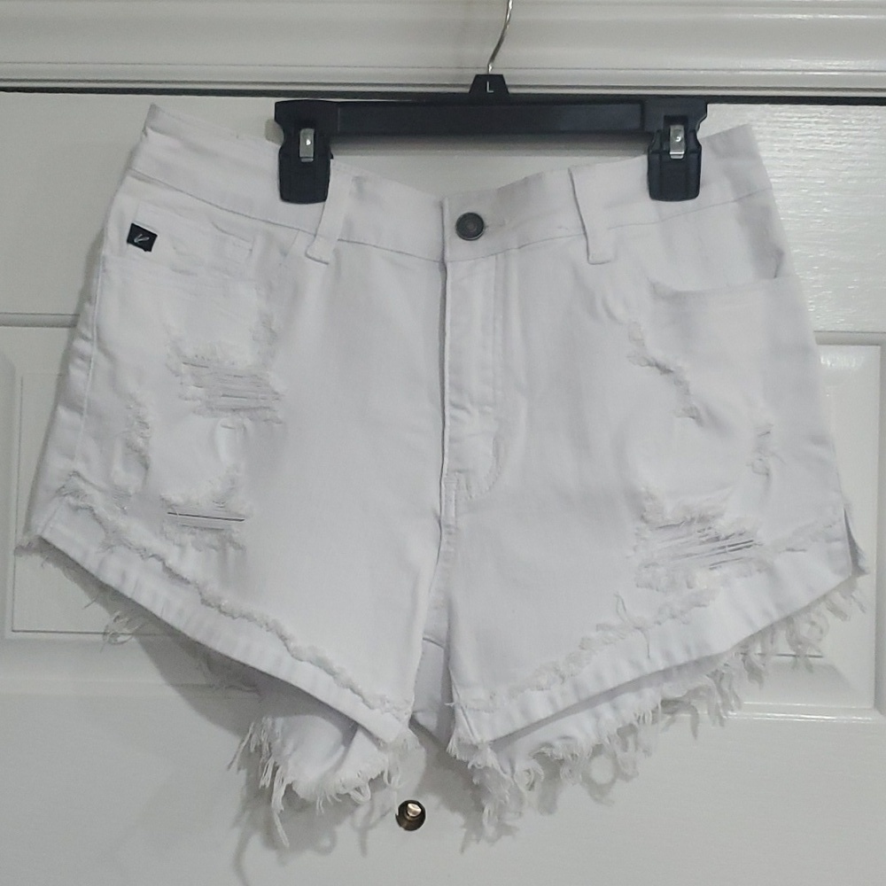 NWT KANCAN WHITE DENIM SHORTS SIZE 11
